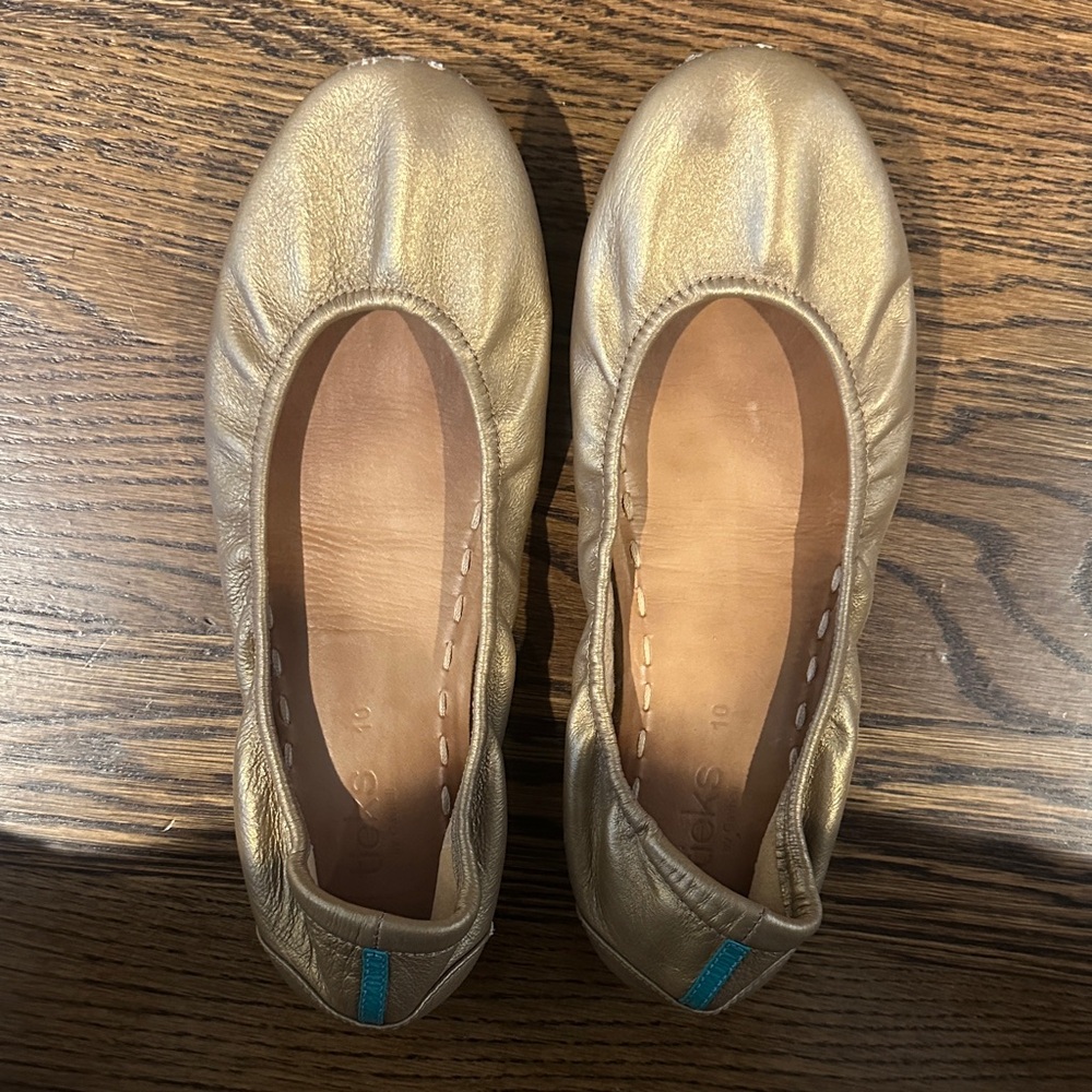 Tieks size 10 gold ballet flats